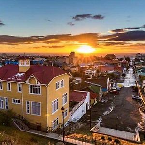 Hotel Boutique La Yegua Loca Punta Arenas Exterior photo