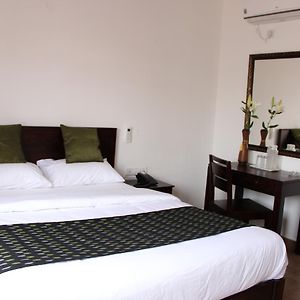 Thyme The Transit Bed & Breakfast Bangalore Exterior photo