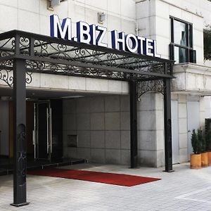 M. Biz Hotel Seoul Exterior photo