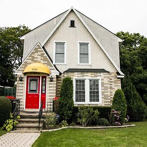 Cozy House B&B Niagara Falls Exterior photo