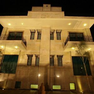 Hôtel ​Justa Gurgaon Exterior photo