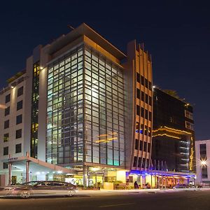 Mena Aparthotel Albarsha At The Mall Dubaï Exterior photo