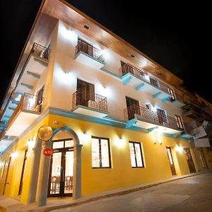 Tantalo Hotel - Kitchen - Roofbar Panama Stadt Exterior photo