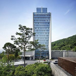 Banyan Tree Club & Spa Seoul Exterior photo