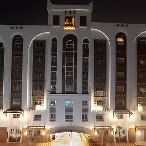 Al Liwan Suites Doha Exterior photo