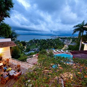 Hotel Mont Joli Cap-Haïtien Exterior photo