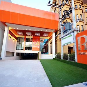 Pb Grand Hotel Hat Yai Exterior photo