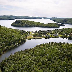 Auberge Du Lac-A-L'Eau-Claire Hotel Saint-Alexis-des-Monts Exterior photo