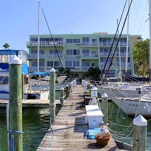 Chart House Suites And Marina Clearwater Beach Exterior photo