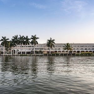 Hotel Lakend Udaipur Exterior photo