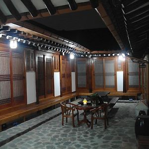 Bibimbap Hanok Guesthouse Insadong Seoul Exterior photo