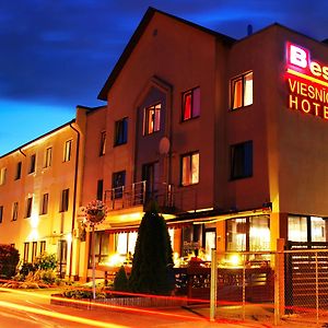 Hotel Best With Free Parking Ryga Exterior photo