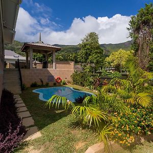 Beau Vallon Villa Chalets Exterior photo