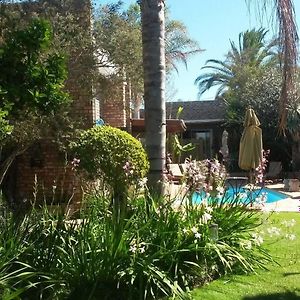 Earthbound Guest House Oudtshoorn Exterior photo