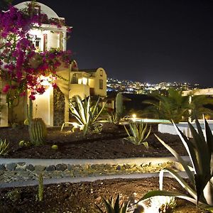 Thea Luxury Resort Fira (Santorini) Exterior photo