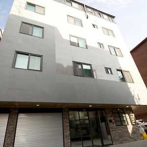 Twin Rabbit Guesthouse Seoul Exterior photo