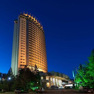 Kazakhstan Hotel Almatı Exterior photo