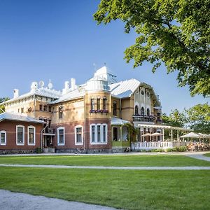 Villa Ammende Restaurant&Hotel Pärnu Exterior photo