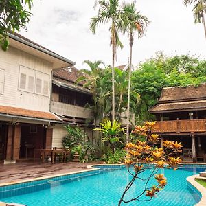 Baan Orapin Bed & Breakfast Chiang Mai Exterior photo