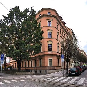 Appartement Ginosi Elema Apartel à Prague Exterior photo