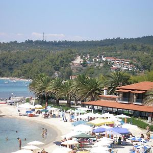 Happy Camp Mobile Homes In Castello Camping & Summer Resort Néos Marmarás Exterior photo