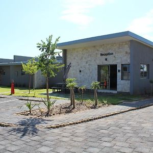 Sandpiper Villas Chobe Kasane Exterior photo