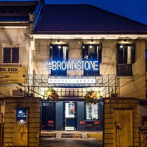 The Brownstone Hostel & Space Ipoh Exterior photo