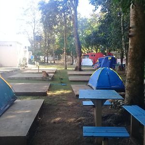 Camping Recanto Dos Pássaros Chapada dos Guimarães Exterior photo