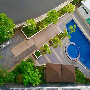 F-10C Parkside Villas Manila Exterior photo