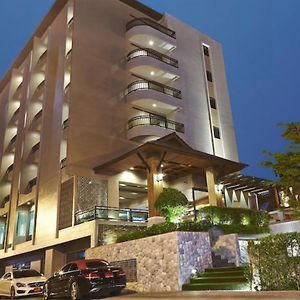 Leevana Hotel Hat Yai Exterior photo