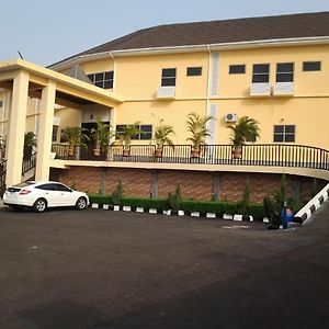 Bestchoice Hotel & Suites Enugu Exterior photo