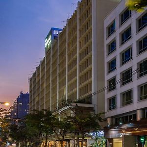 โรงแรมตวันนา กรุงเทพมหานคร Exterior photo