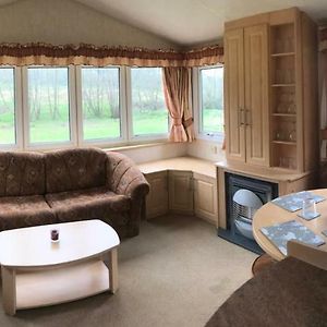 Yeovil Accomodation Business & Pleasure, 2 Dble Bedrooms, Bathroom En-Suite, Kitchen, Lounge, Diner, Garden, 365 Acres Forest & Streams, Workers Huts Available With Lrge Van Parking Montacute Exterior photo