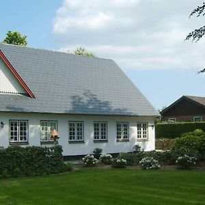 4 Person Holiday Home In Aabenraa Kværs Exterior photo