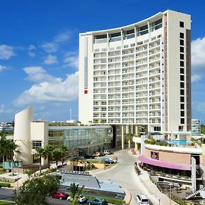 Hotel Krystal Urban Cancun & Beach Club Exterior photo