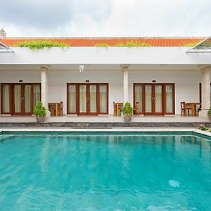 Anggie Stay Kerobokan (Bali) Exterior photo