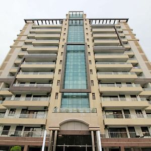 Gazebo Inn & Suites Medanta Gurgaon Exterior photo