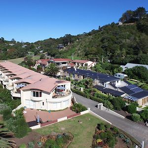 Onetangi Beach Apartments Exterior photo