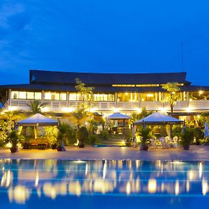 Hotel Cambodian Country Club Phnom Penh Exterior photo