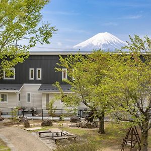 Villa Yushin Fujikawaguchiko Exterior photo