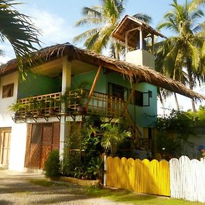 Alma'S Guesthouse Panglao Island Exterior photo