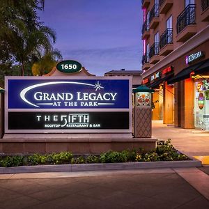 Hotel Grand Legacy At The Park Anaheim Exterior photo