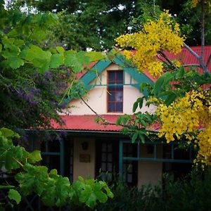 Petal Faire Cottage Pretoria Exterior photo