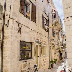 White Rabbit Hostel Hvar Town Exterior photo