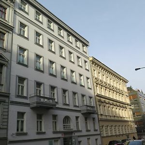 National Museum Apartments Prague Exterior photo