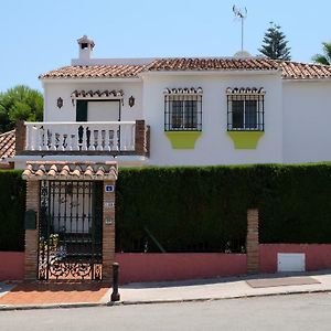 Casa Flora - Mijas Costa - Andalusie Bed and Breakfast Exterior photo