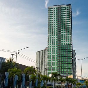 Dusit Grand Condo View Jomtien Beach Exterior photo