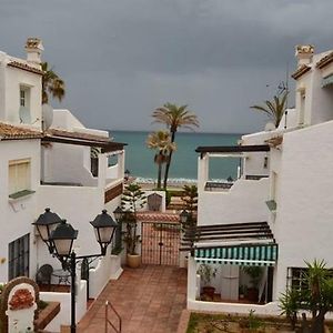 Puerto De La Duquesa Beach Apartment Castillo de Sabinillas Exterior photo