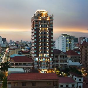 Queen Mansion Apartment Phnom Penh Exterior photo