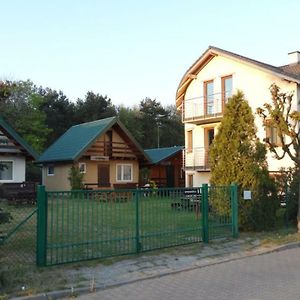 Domki Letniskowe "U Adaska" Chalupy Exterior photo